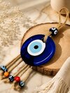 Eye liy hanging