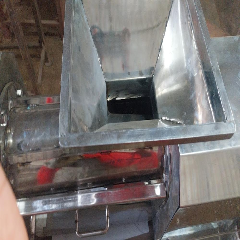 Mariya Single Screw Press Mango Juice Extractor Machine Full SS304 100 kg/hr
