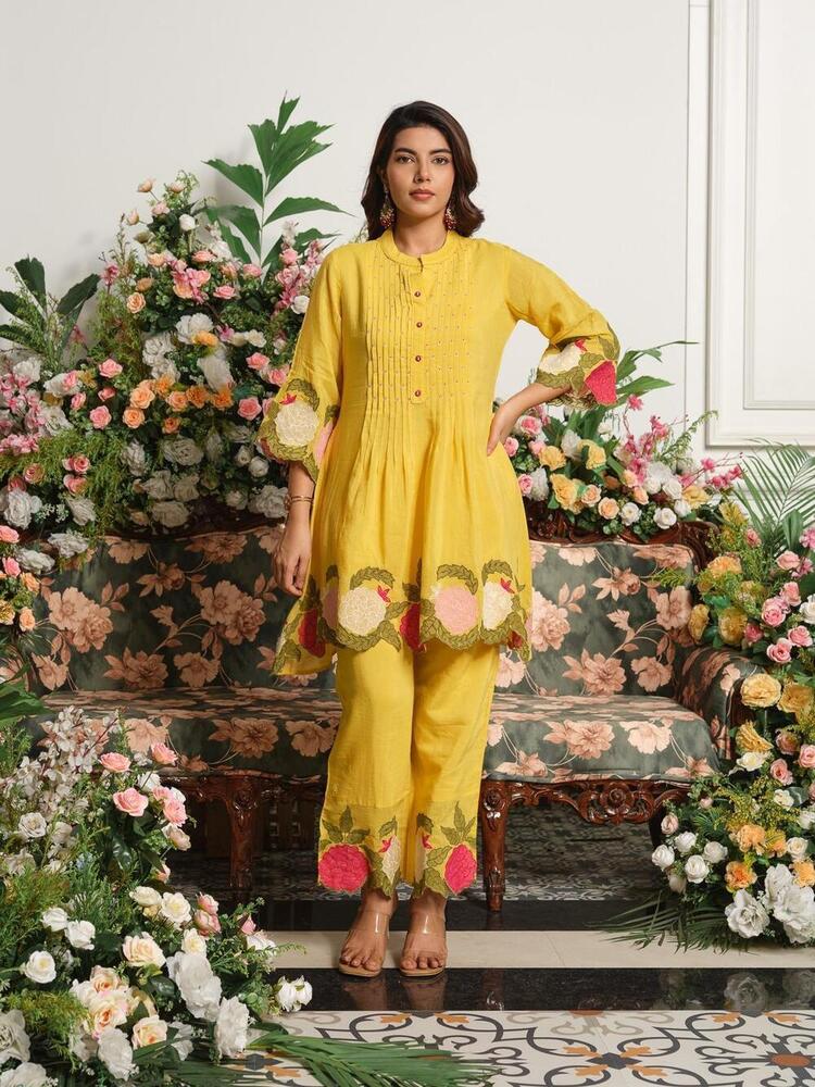 Azumi Thread Workd Kurta With Trouser