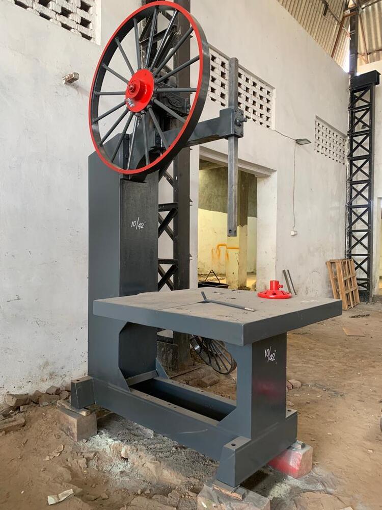 42 Ms Vertical Bandsaw Machine - Color: Gray