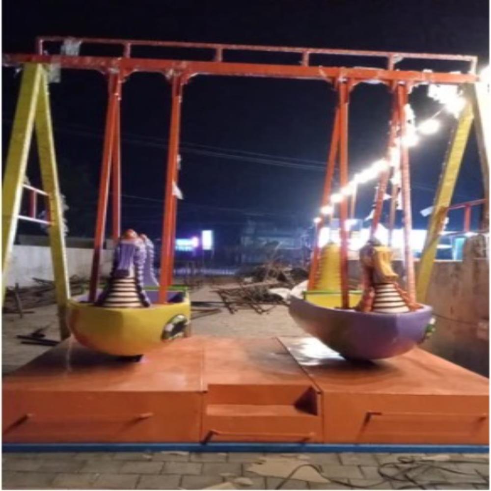 Double Columbus Amusement Ride