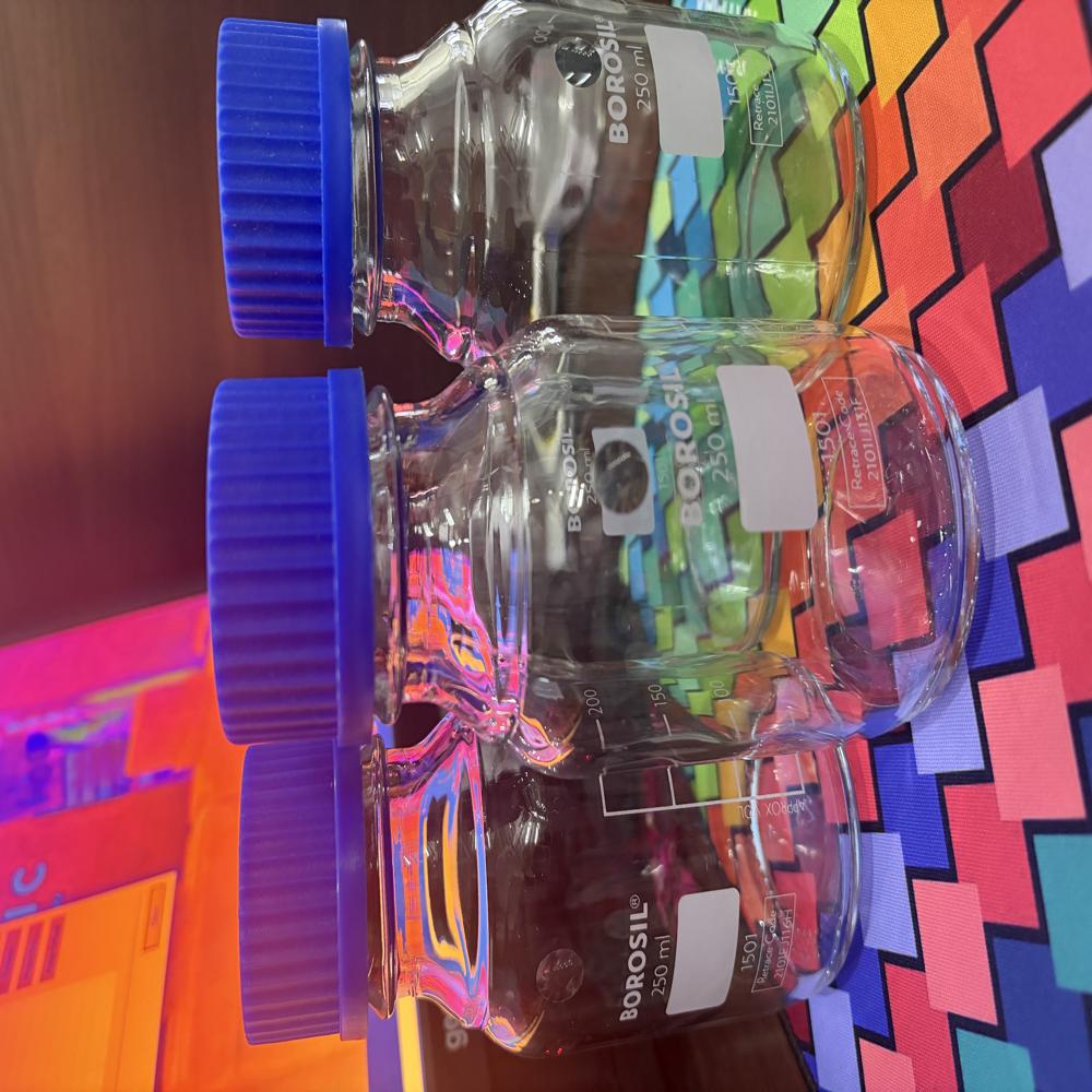 Reagent Bottle Narrow Mouth With Screw Cap 250 mL