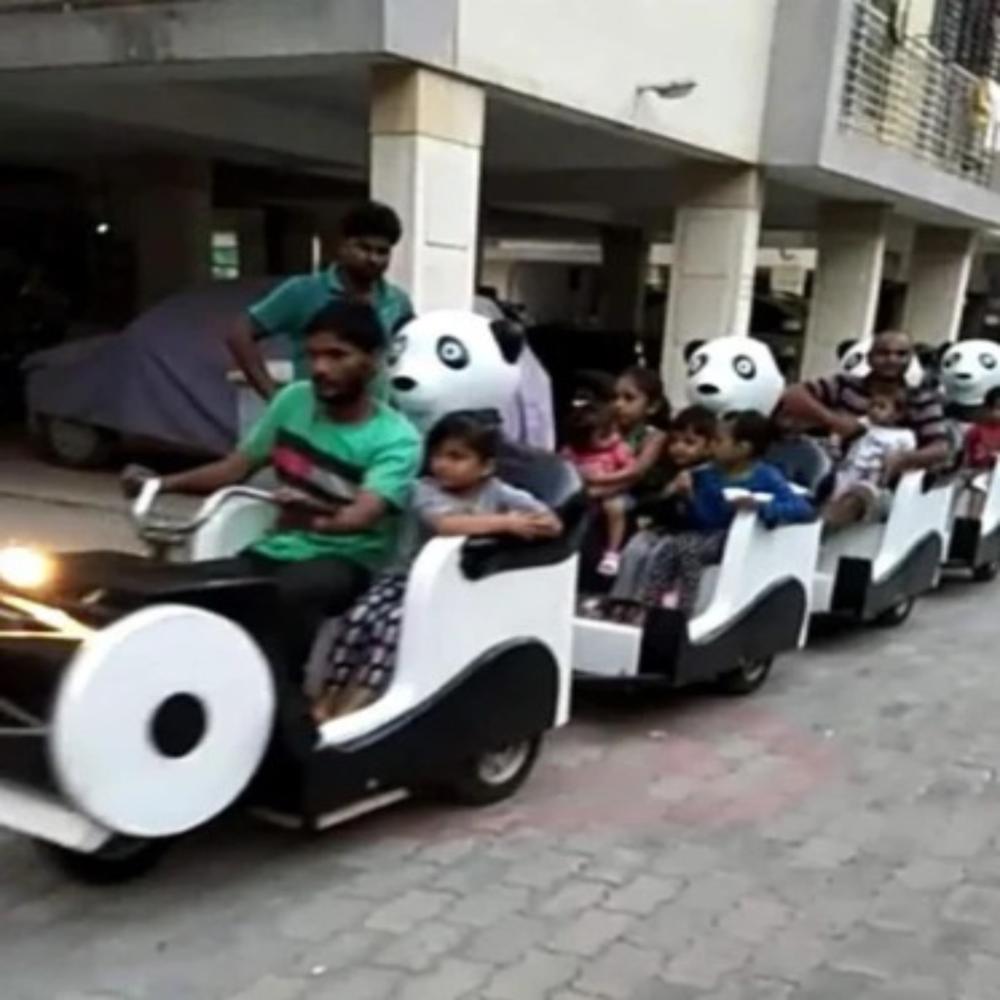 Panda Trackless Train