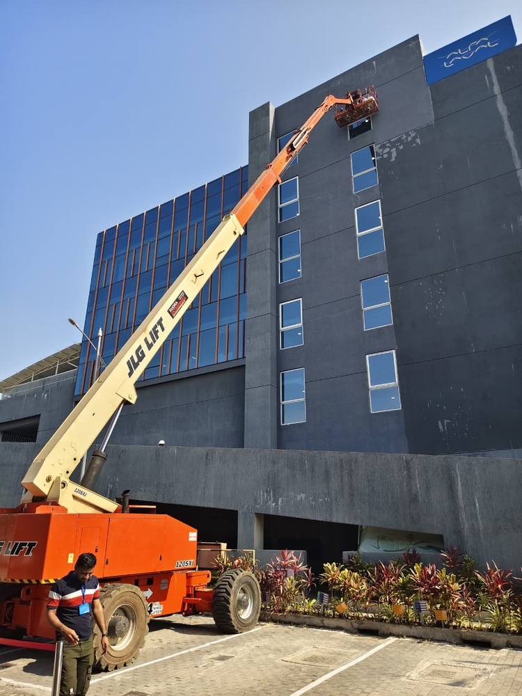 120 Feet MS Boom Lift