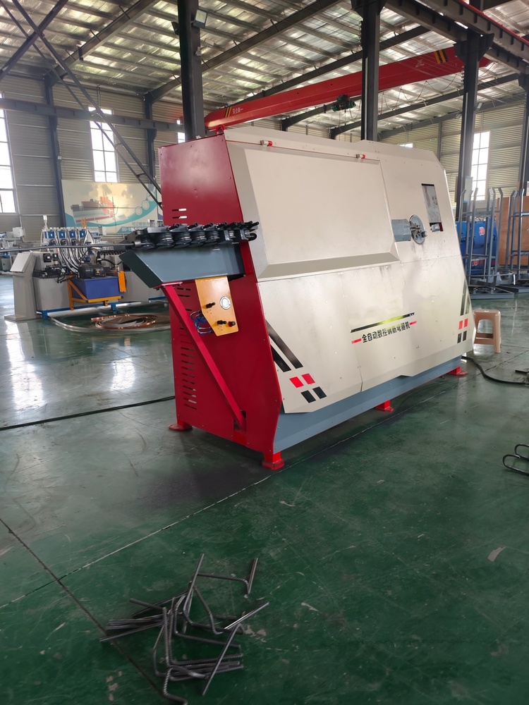 Model FF80 CNC Flat Steel Clamp Machine With Hydraulic System And Servo Control Technology