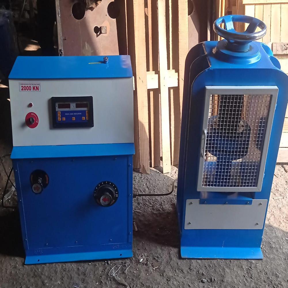 Compression Testing Machine - Machine Weight: 550 Kilograms (Kg)