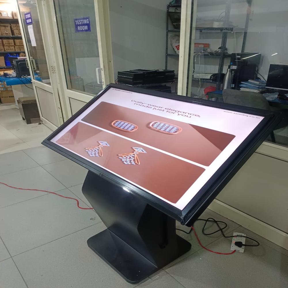 Touch Screen Information Kiosk (32 INCH)