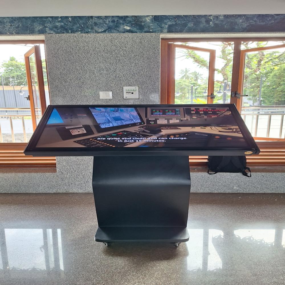 Touch Screen Information Kiosk (55 INCH)
