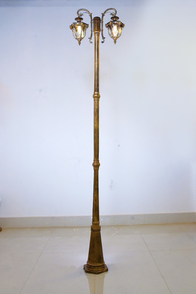 Antique Pole Light