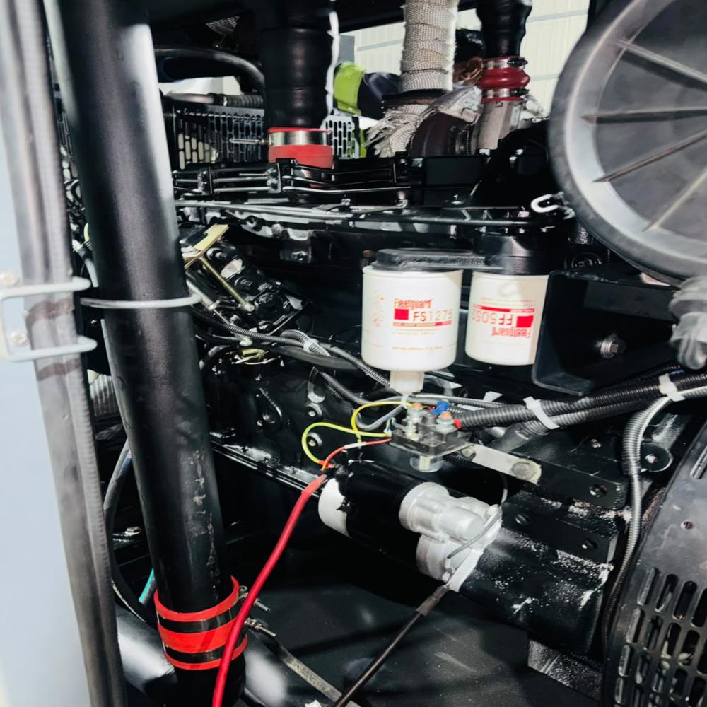Refurbished Diesel Generator - Features: High Quality