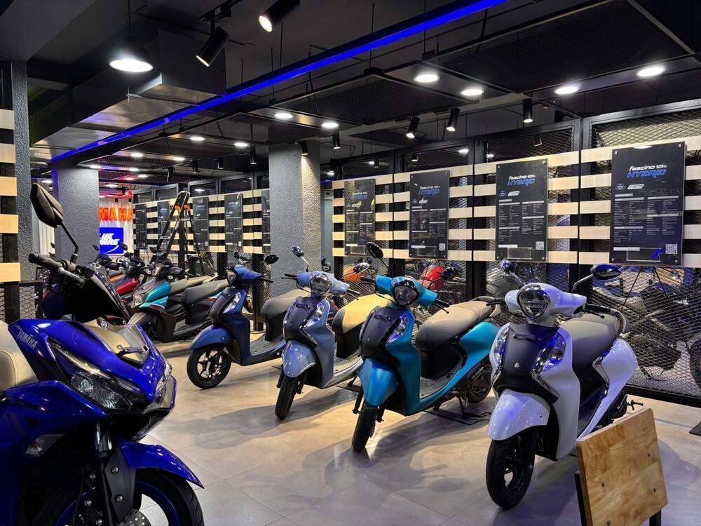 Yamaha Bikes Display Rack