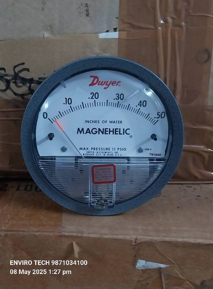 Dwyer Magnehelic Differential Pressure Gauge Range 0.05-0.20 Inch Of Water