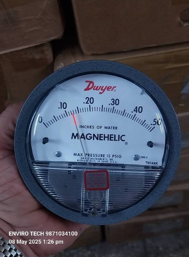 Dwyer Magnehelic Differential Pressure Gauge Range 0.05-0.20 Inch Of Water