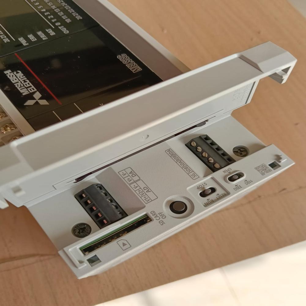 FX5U-80MT/ESS MITSUBISHI PLC
