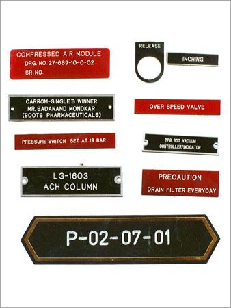 स्टेनलेस स्टील लेबल