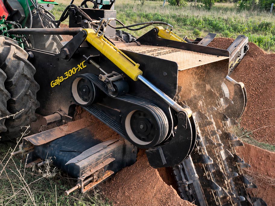 Heavy Duty Trencher | Gaja 300Xc - Color: Yellow And Black