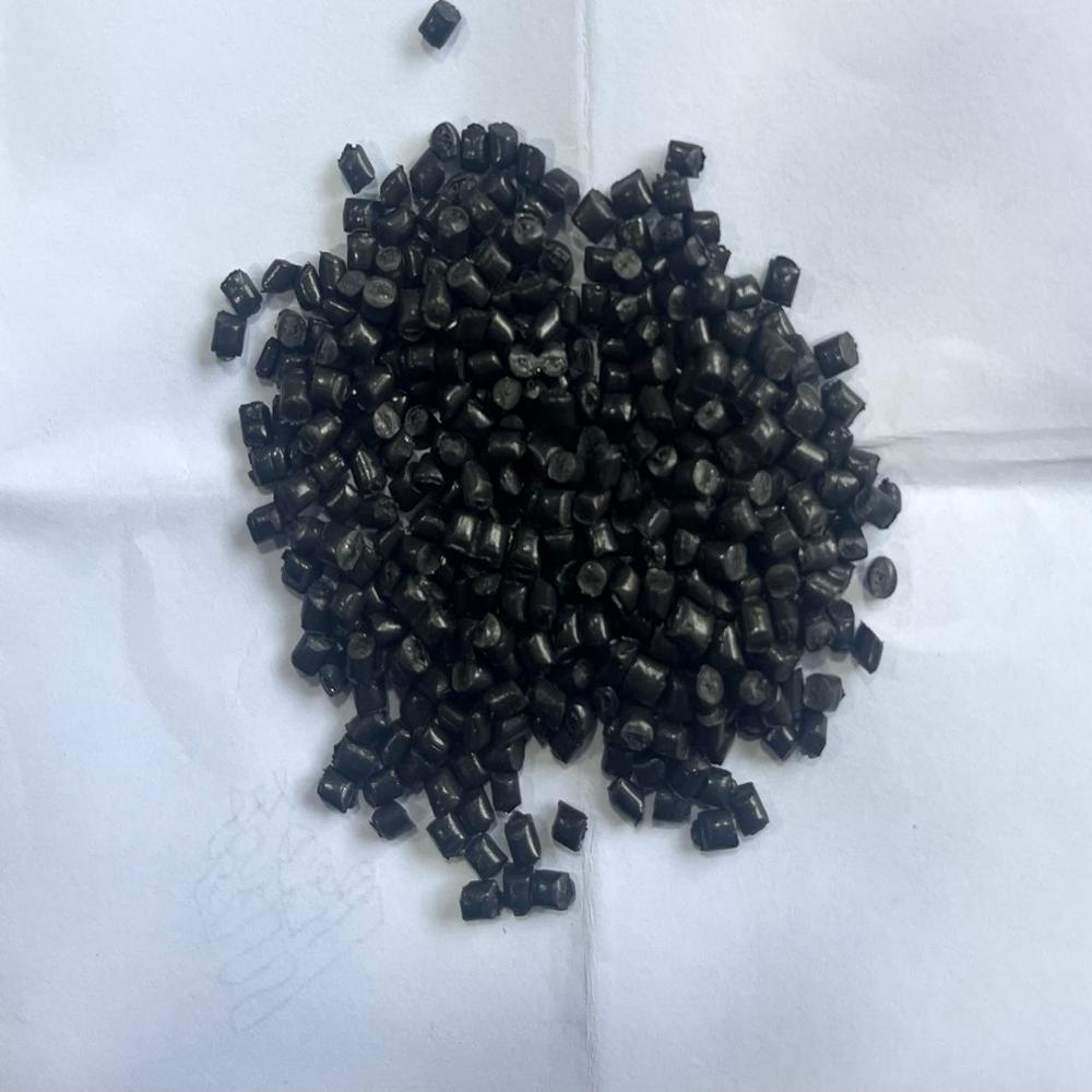 LD BLACK MOULDING GRANULES