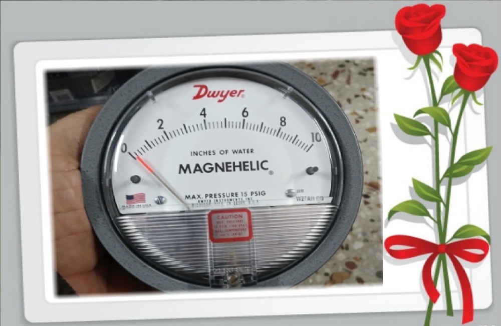 Dwyer Magnehelic Differential Pressure Gauge 0-10 Inch Water