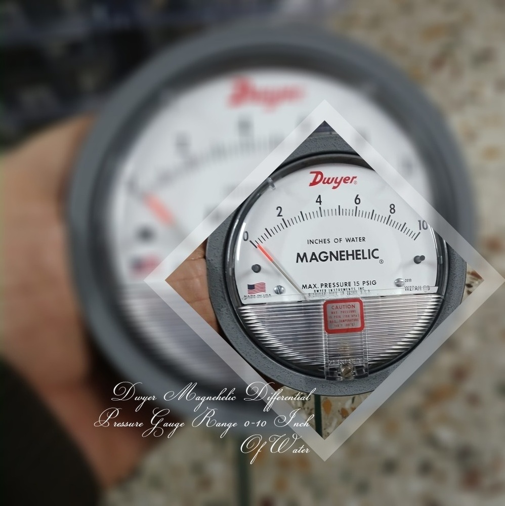 Dwyer Magnehelic Differential Pressure Gauge 0-10 Inch Water