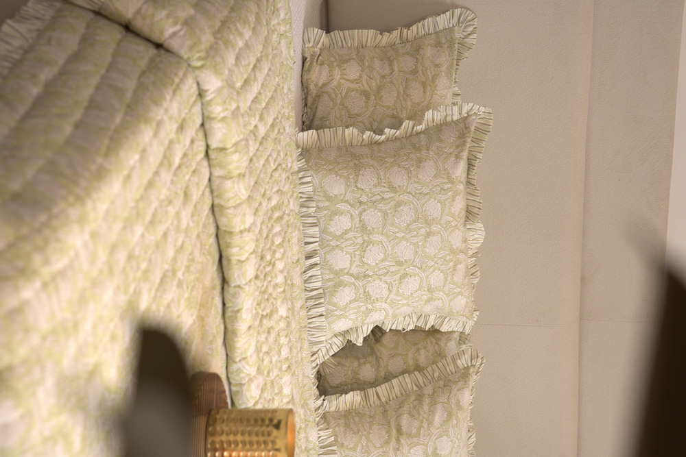 Double Bed  Quilts