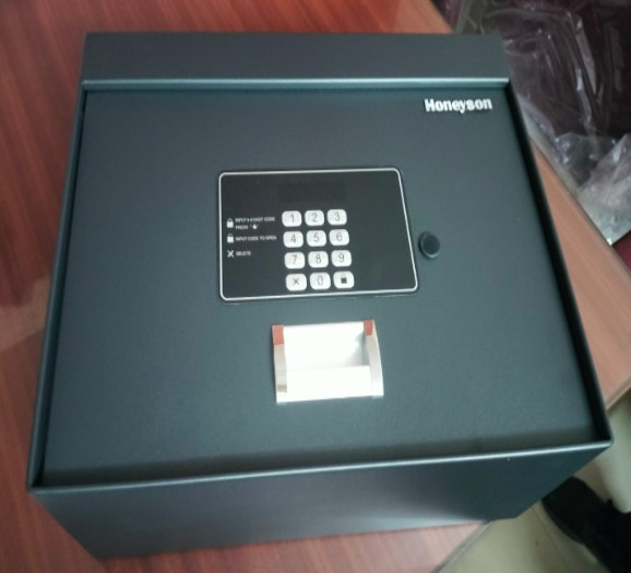 ELECTRIC SAFE BOX