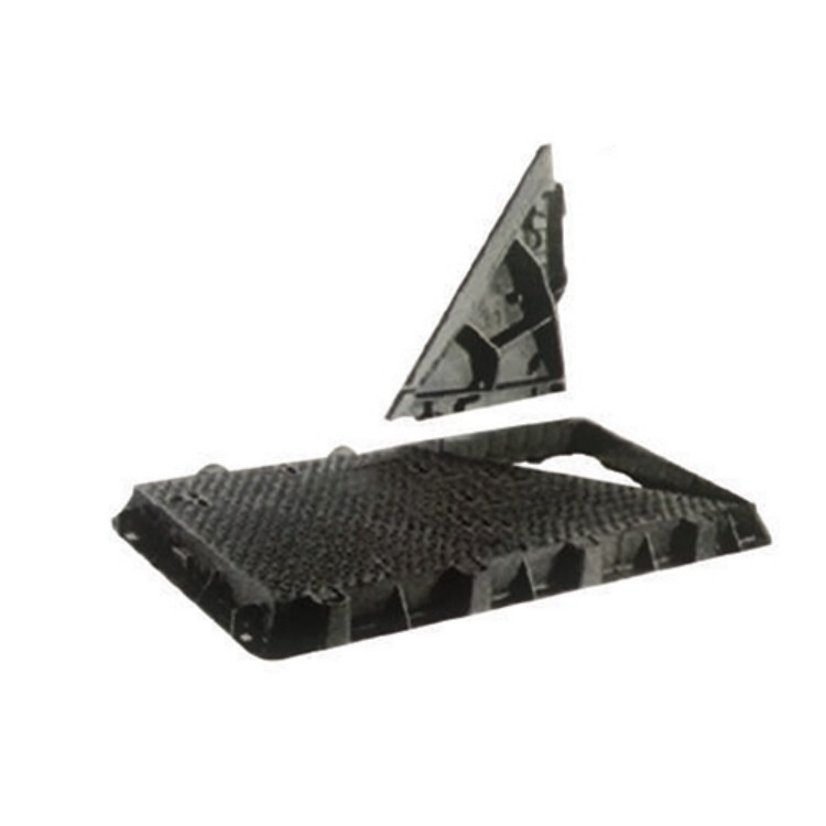 Cast Iron Multiple Triangular Manhole Cover And Frame