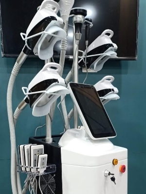 CRYOLIPOLYSIS MACHINE