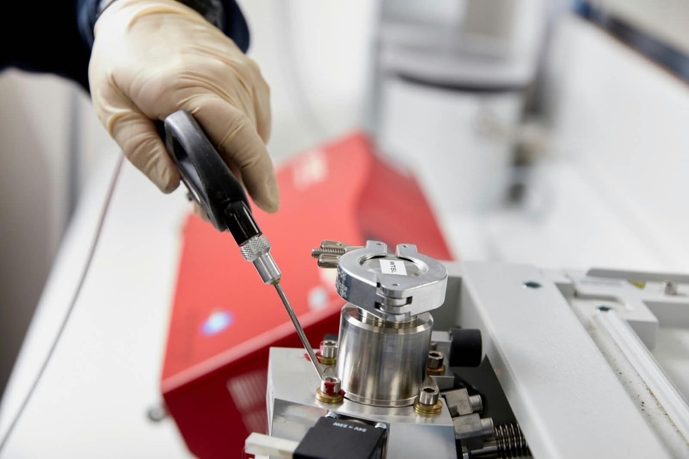 Helium Leak Testing - Accuracy: 5% Of Reading