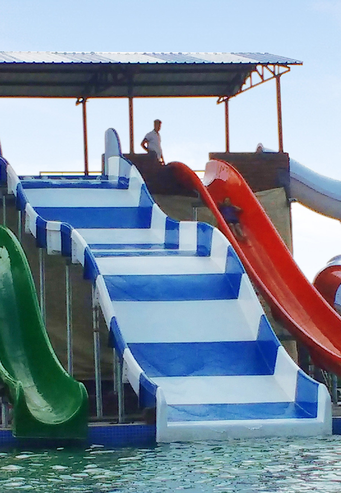 Family Slide - Material: Pvc