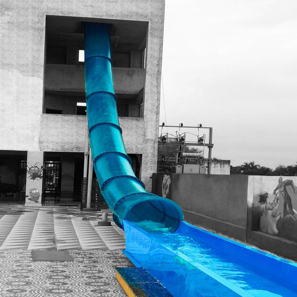 Thunder Loop Slide - Material: Metal
