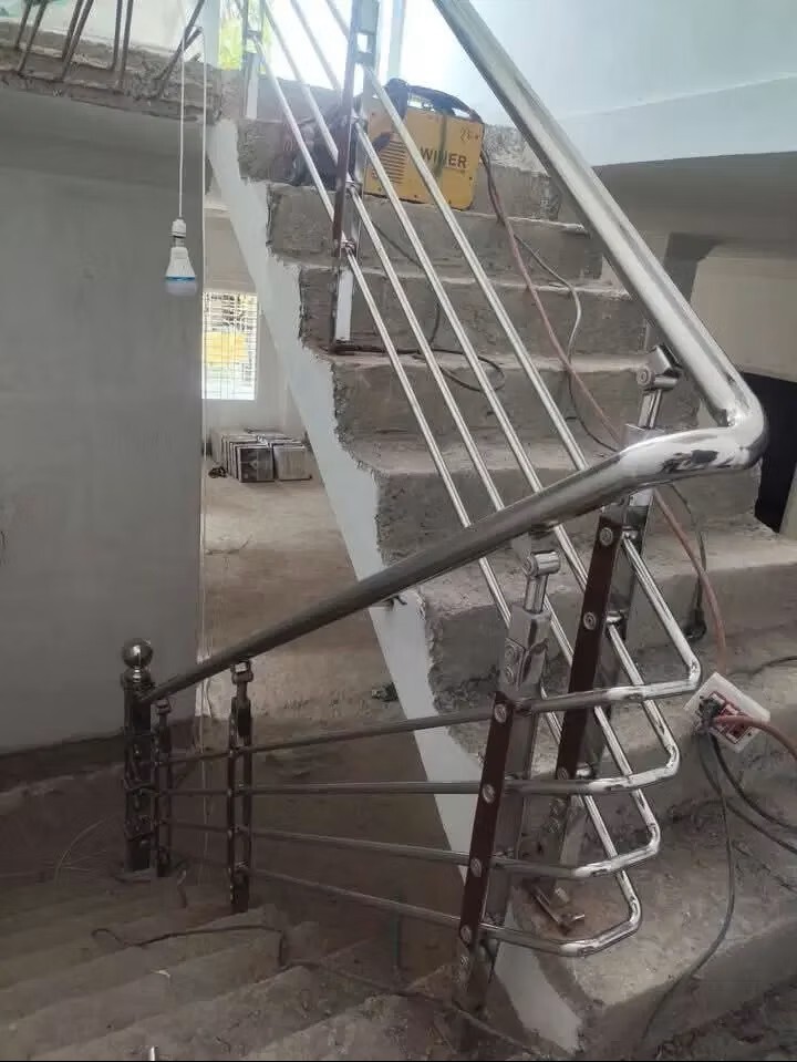Stainless Steel Modern Staircase Railing
