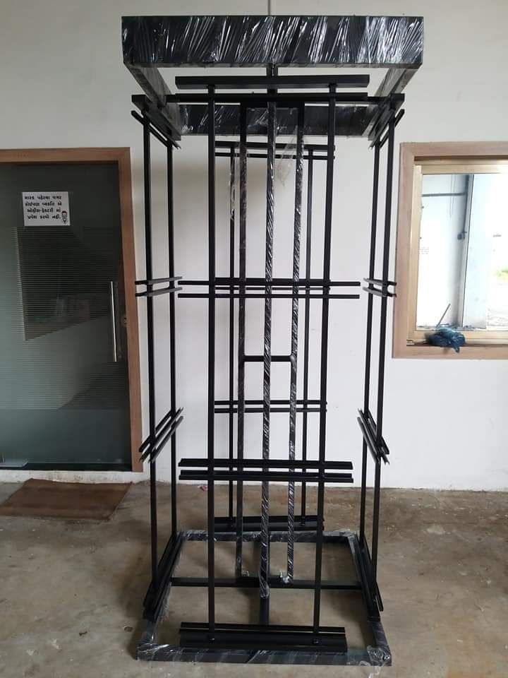 Tiles Display Stand - Assembly: Knockdown