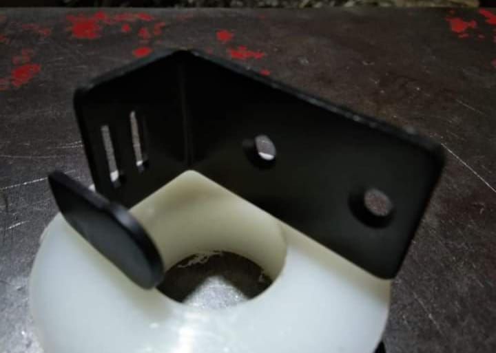 Tiles Fitting Clamp - Density: 7.85 Gram Per Cubic Centimeter(g/cm3)