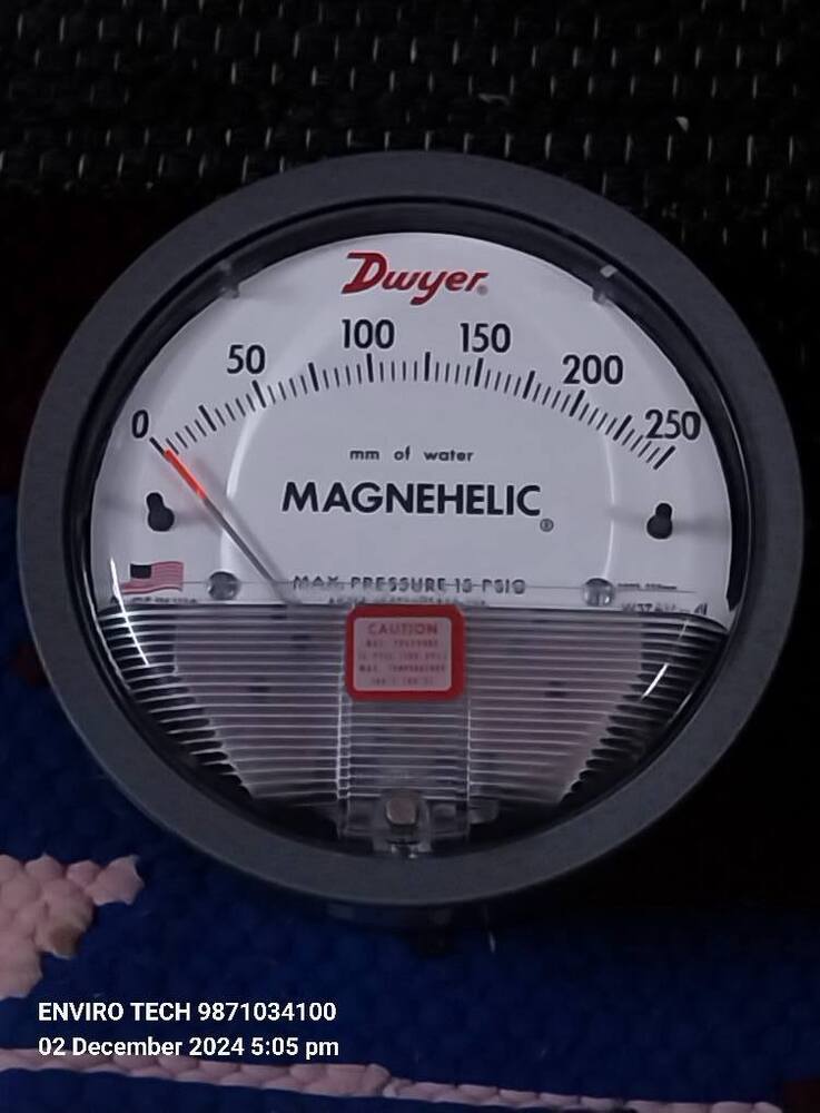 DWYER Magnehelic Differential Pressure Gauge Range 0-250 Inch Of Water
