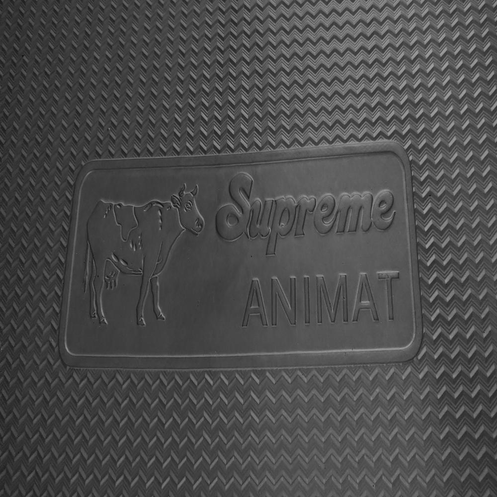 Supreme Animat - Color: Black