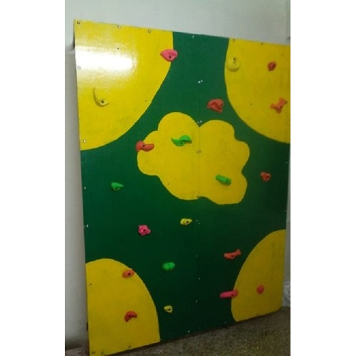 Green And Yellow Color Fiber Panel Indoor Rock Climbing Wall
