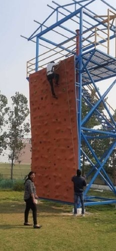 12 Parsons Mild Steel 6 Poles Single Layer Rope Course