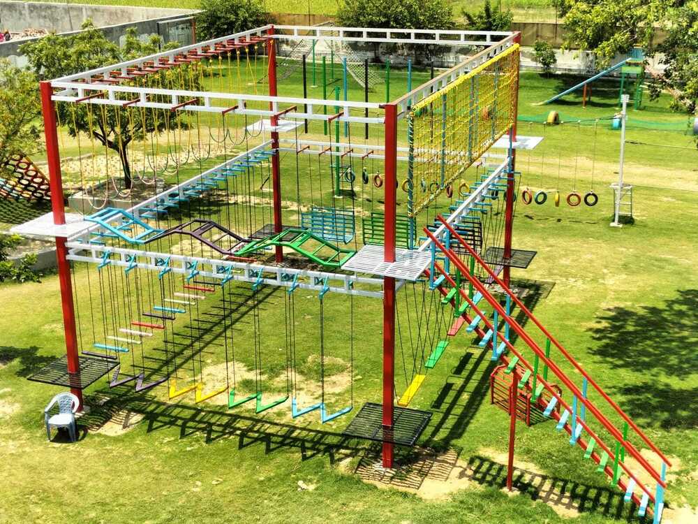 4 Pole Rope Course