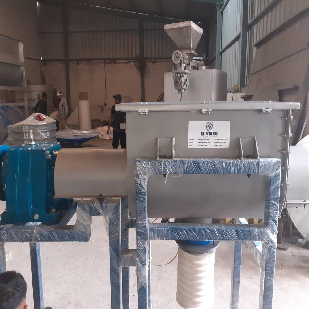 Stainless Steel Ribbon Blender - Application: Dry Powder Mixing
