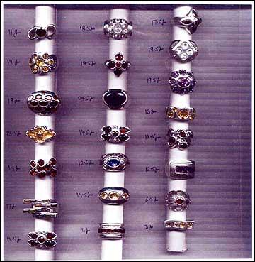 अंगूठियाँ