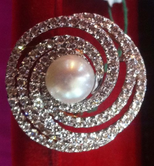 महिलाओं का हीरा अंगूठी