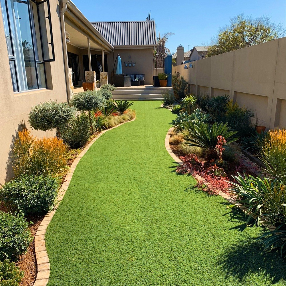 Curving Artificial Turf