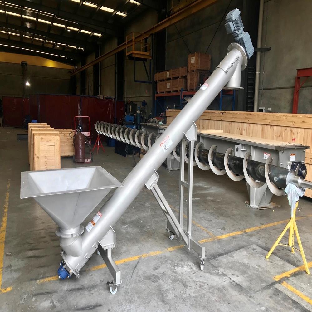 Screw Conveyor - Color: Silver