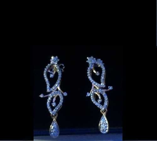 हीरा लंबा कान का झुमका