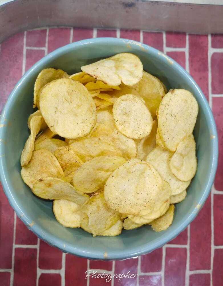 Black Pepper Flavor Aalu Chips