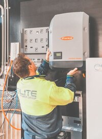 Solar Hybrid Inverter (Pure Sine Wave)
