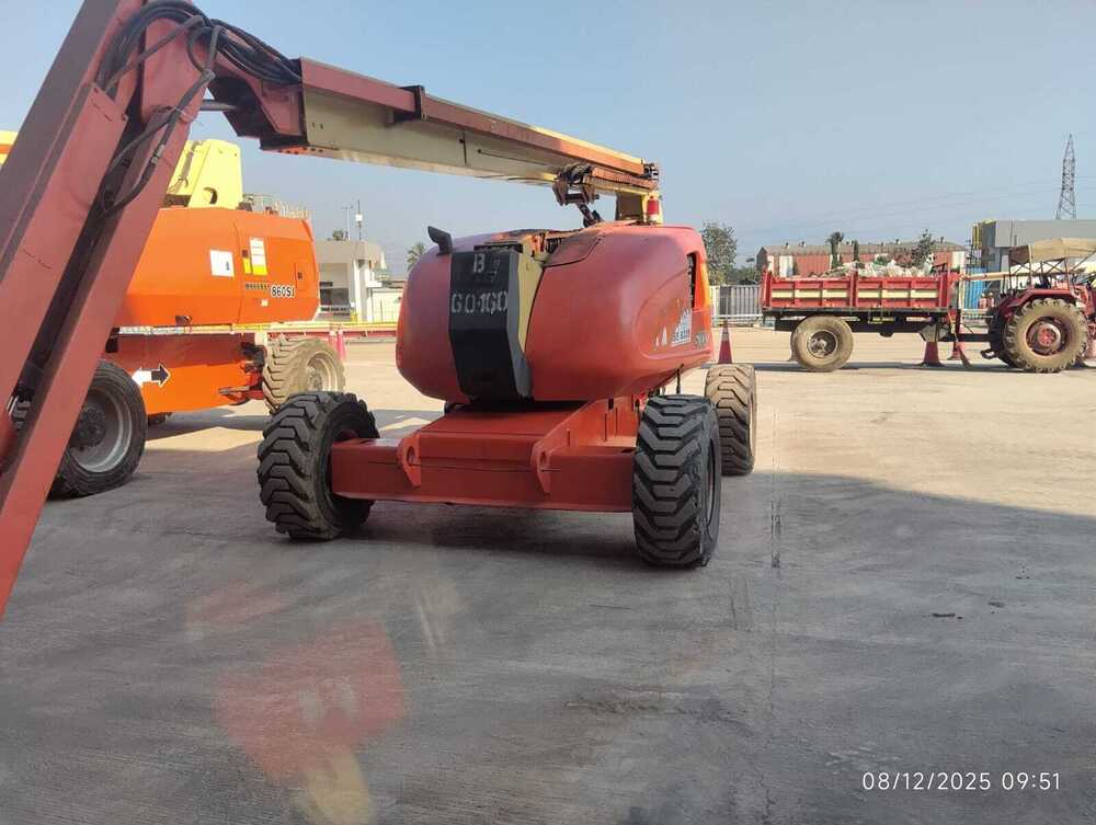 JLG 600 AJ 60 ft Foot Boom Lift