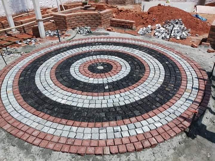 Natural Granite Machine-Cut Cobblestonr - Application: Paving