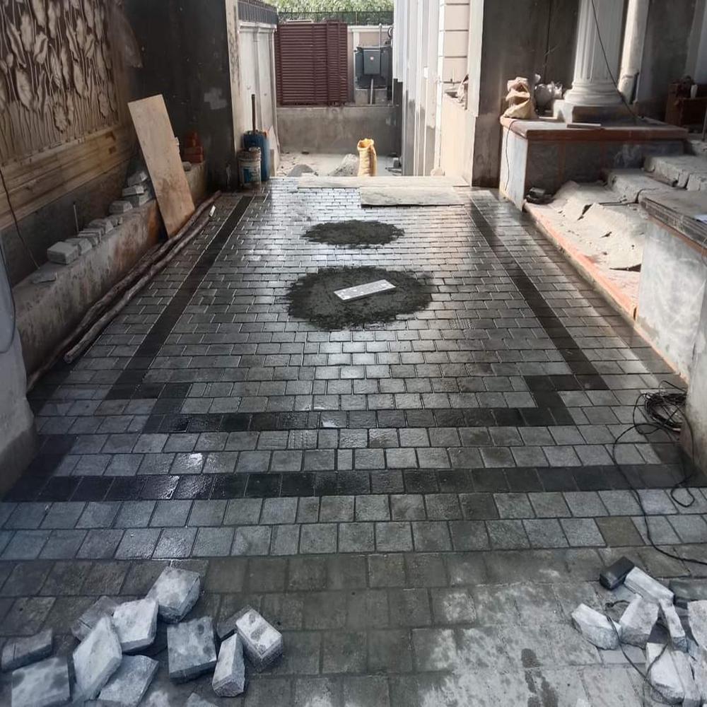 Natural Granite Flamming Machine-cut Cobblestone