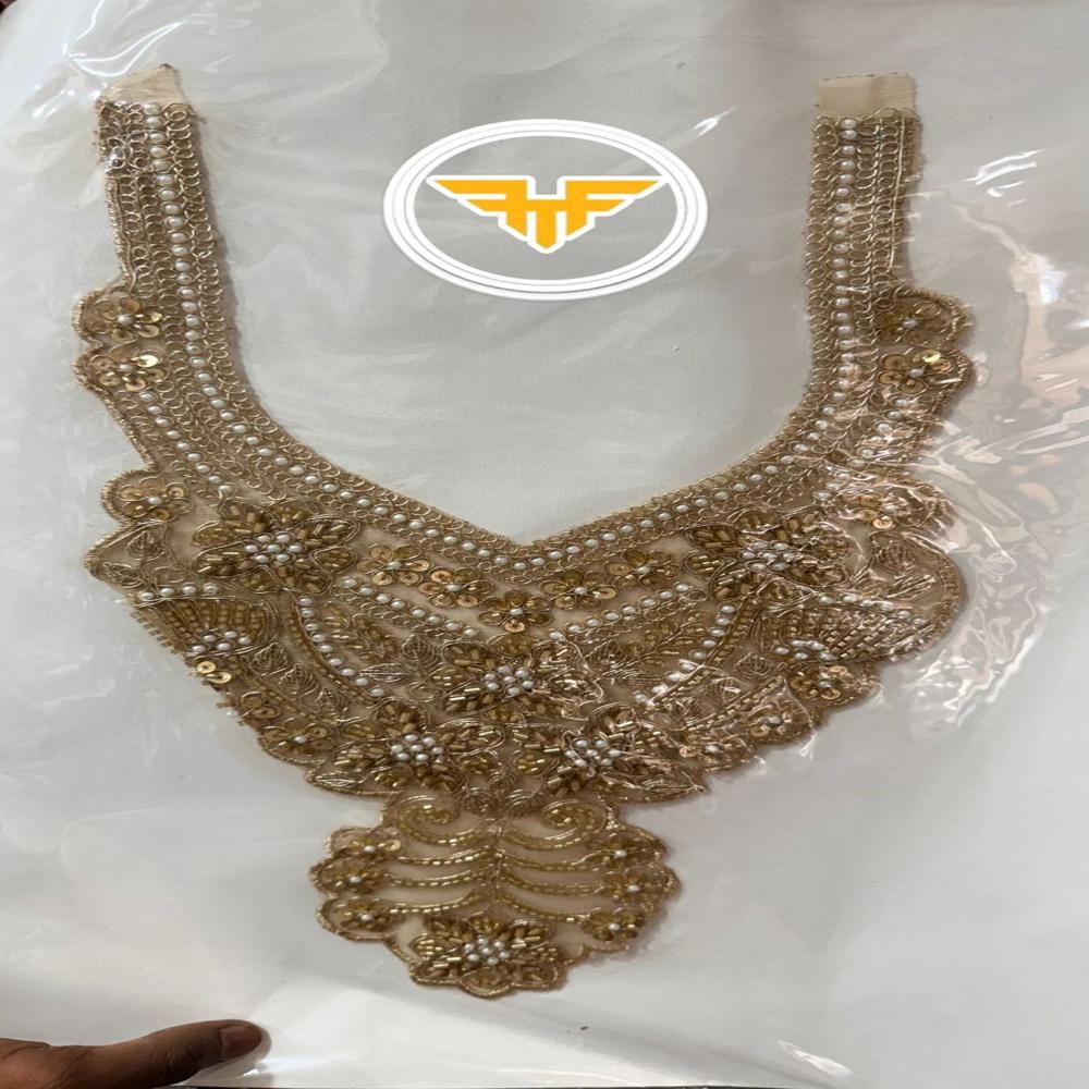 Cutdana neck patch